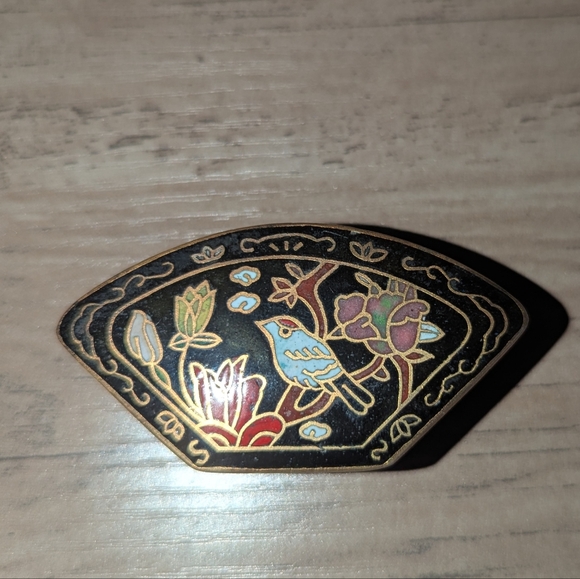 Jewelry - Vintage Cloisonné Trinket Pill Box Floral Bird Design Black Gold Color 1" Tall